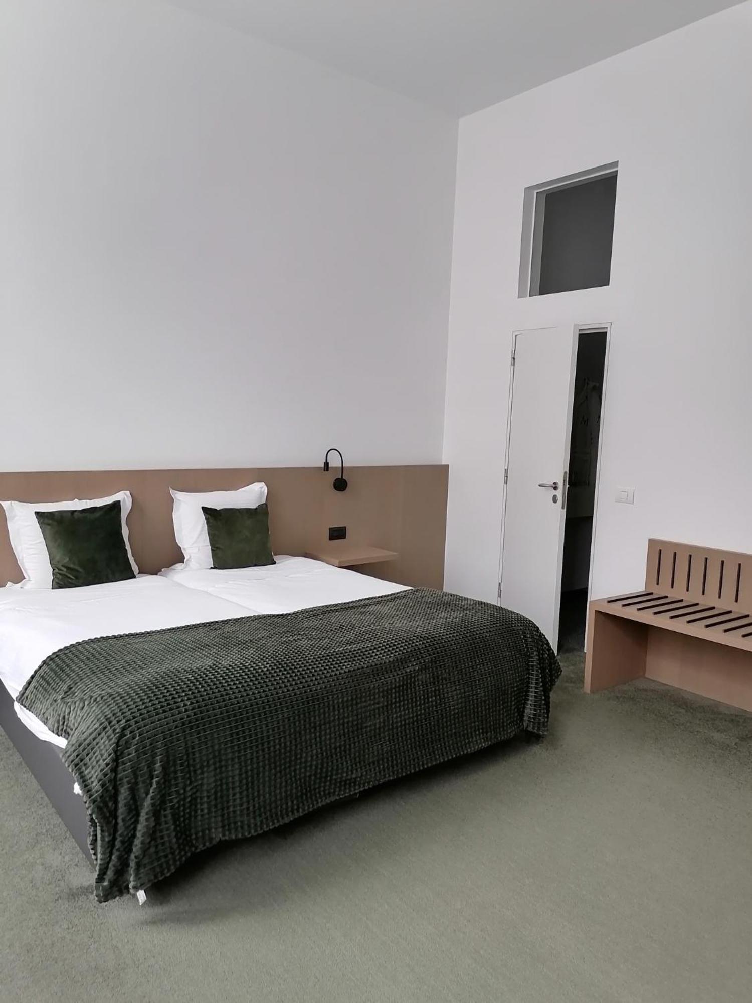 Hotel Messeyne Кортрейк Екстериор снимка